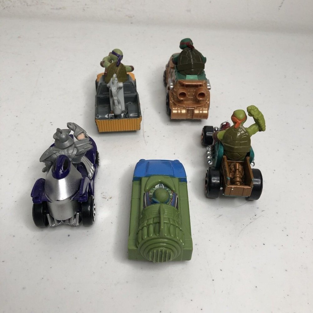 Playmates TMNT Teenage Mutant Ninja Turtles Lot of 5 Cars - Picture 4 of 5